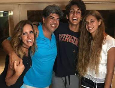 Lorenzo Luaces and Lili Estefan with their two beautiful children.